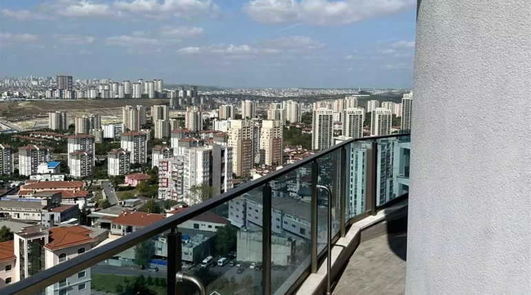 Spacious Istanbul Apartment For Sale